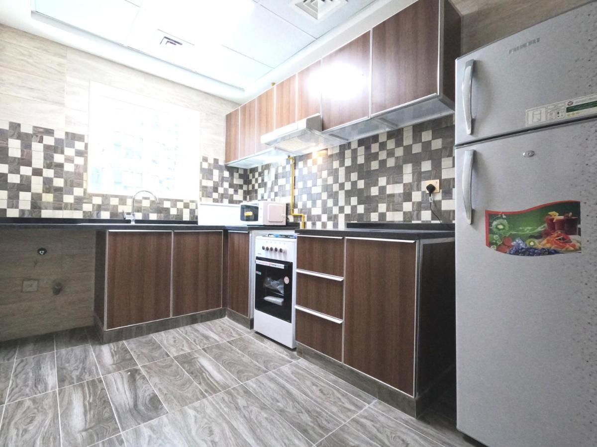 Barsha Star Residence - Home Stay Dubai Bagian luar foto