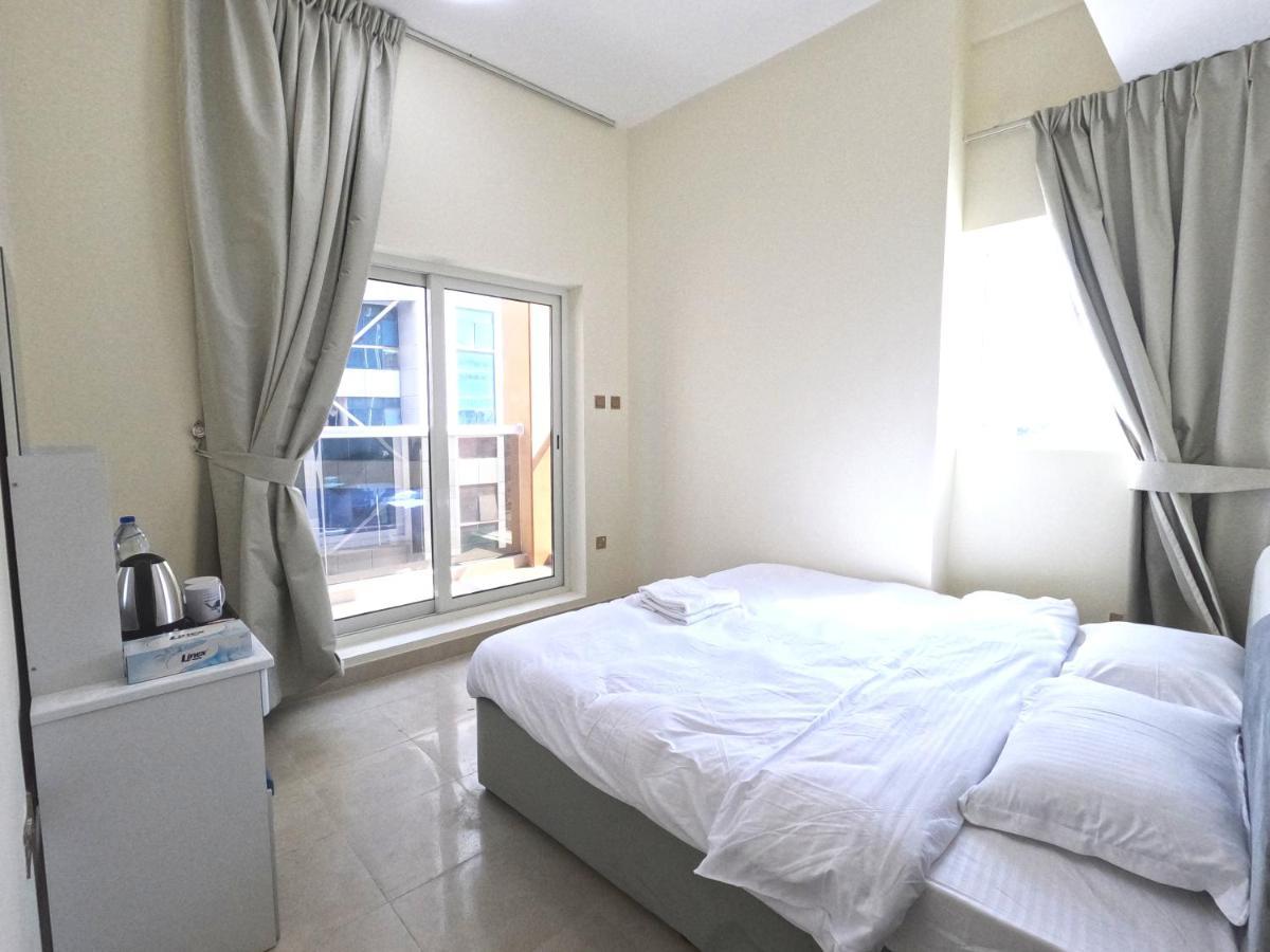 Barsha Star Residence - Home Stay Dubai Bagian luar foto